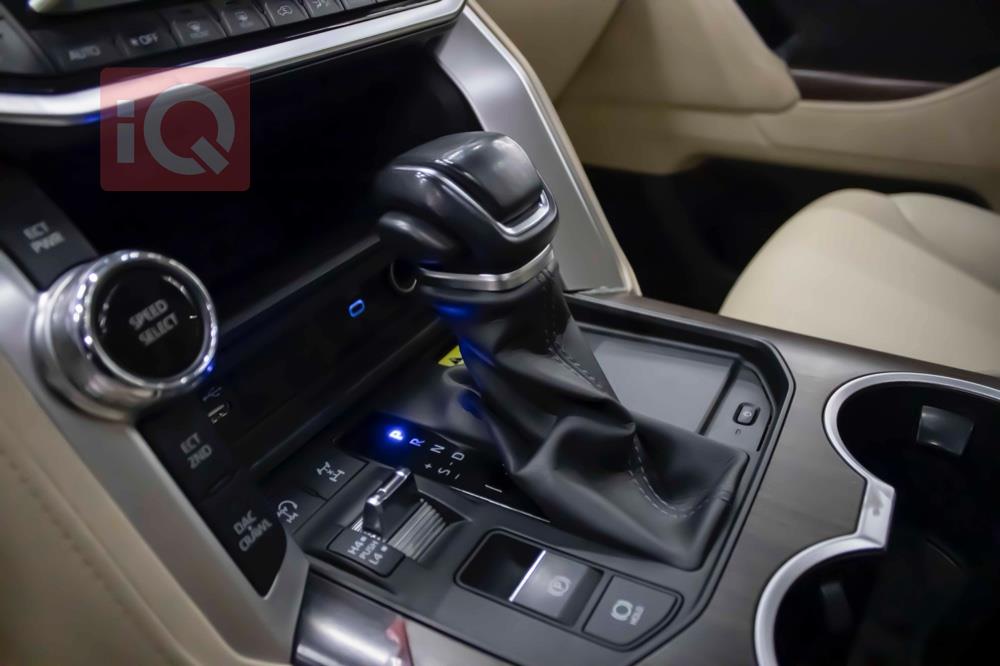 تويوتا لاندكروزر